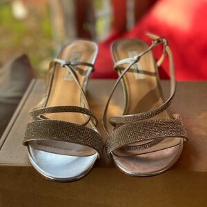 RHINESTONE SANDALS NWOB